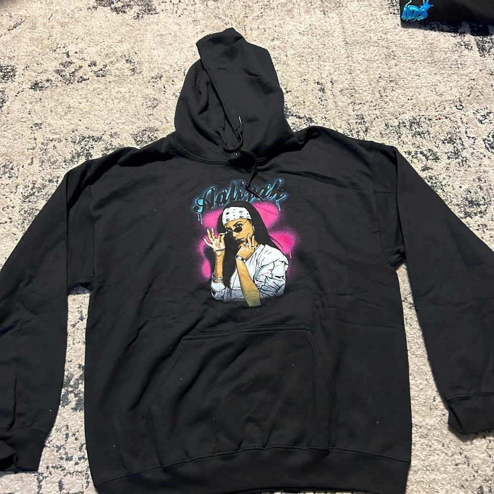 Aaliyah Air Brush Graphic Hoodie Sz L